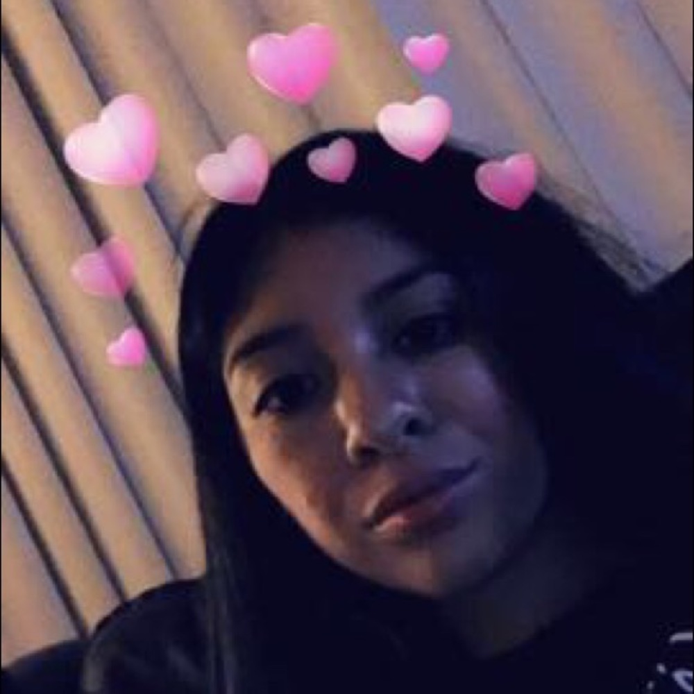 Meet your Posher, Anahi